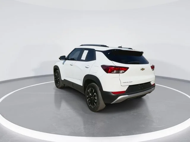 Used 2023 White Chevrolet LT image 9