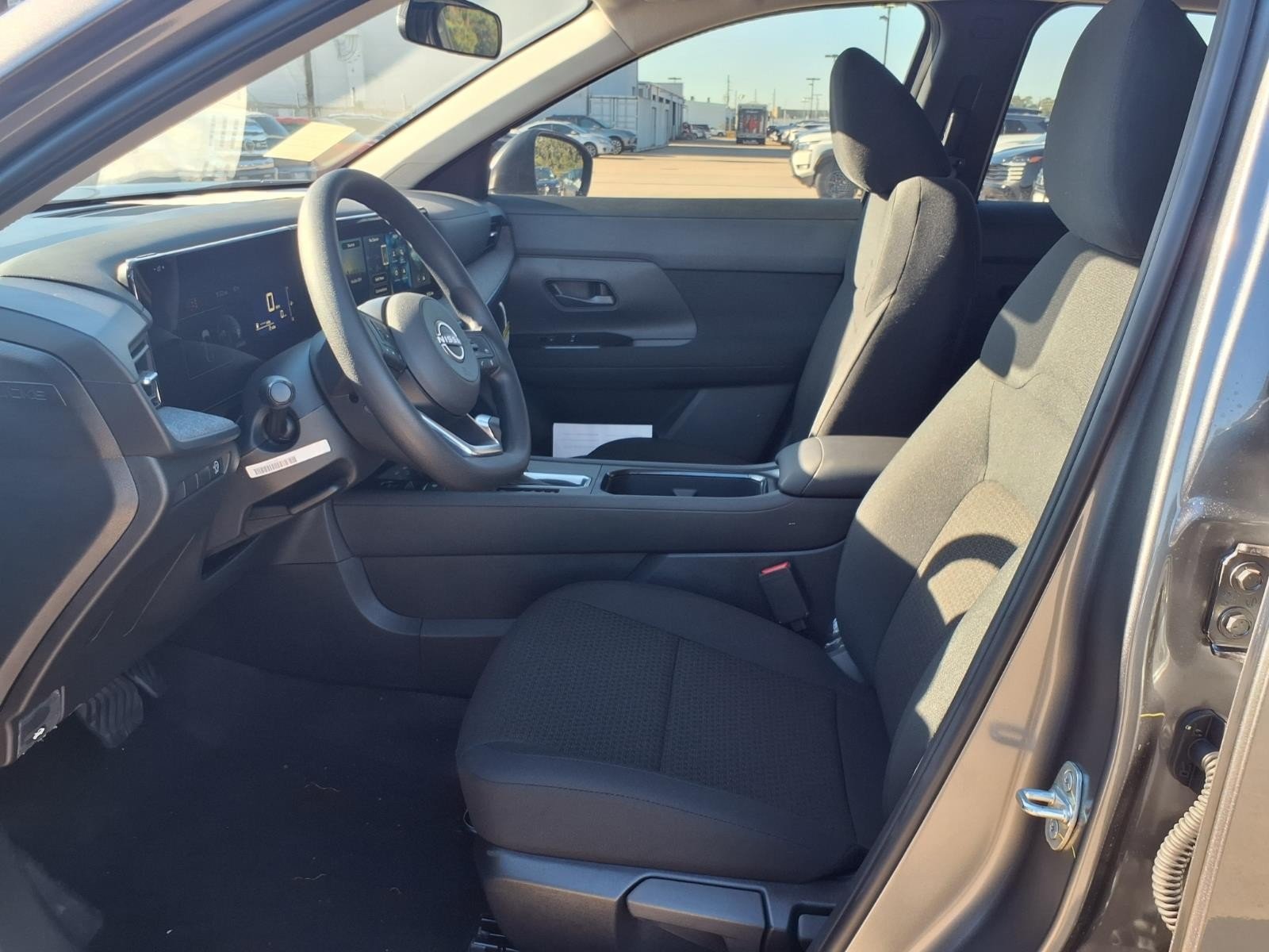 2027 Nissan Kicks photo 13 of 26
