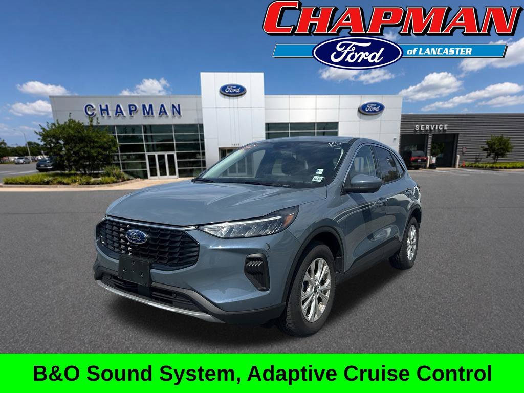Used 2023 Vapor Blue Ford Active image 1