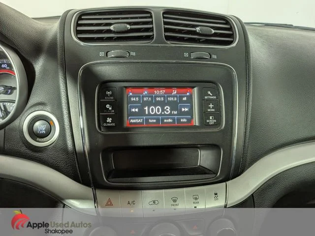 Used 2016 White Dodge Crossroad image 20