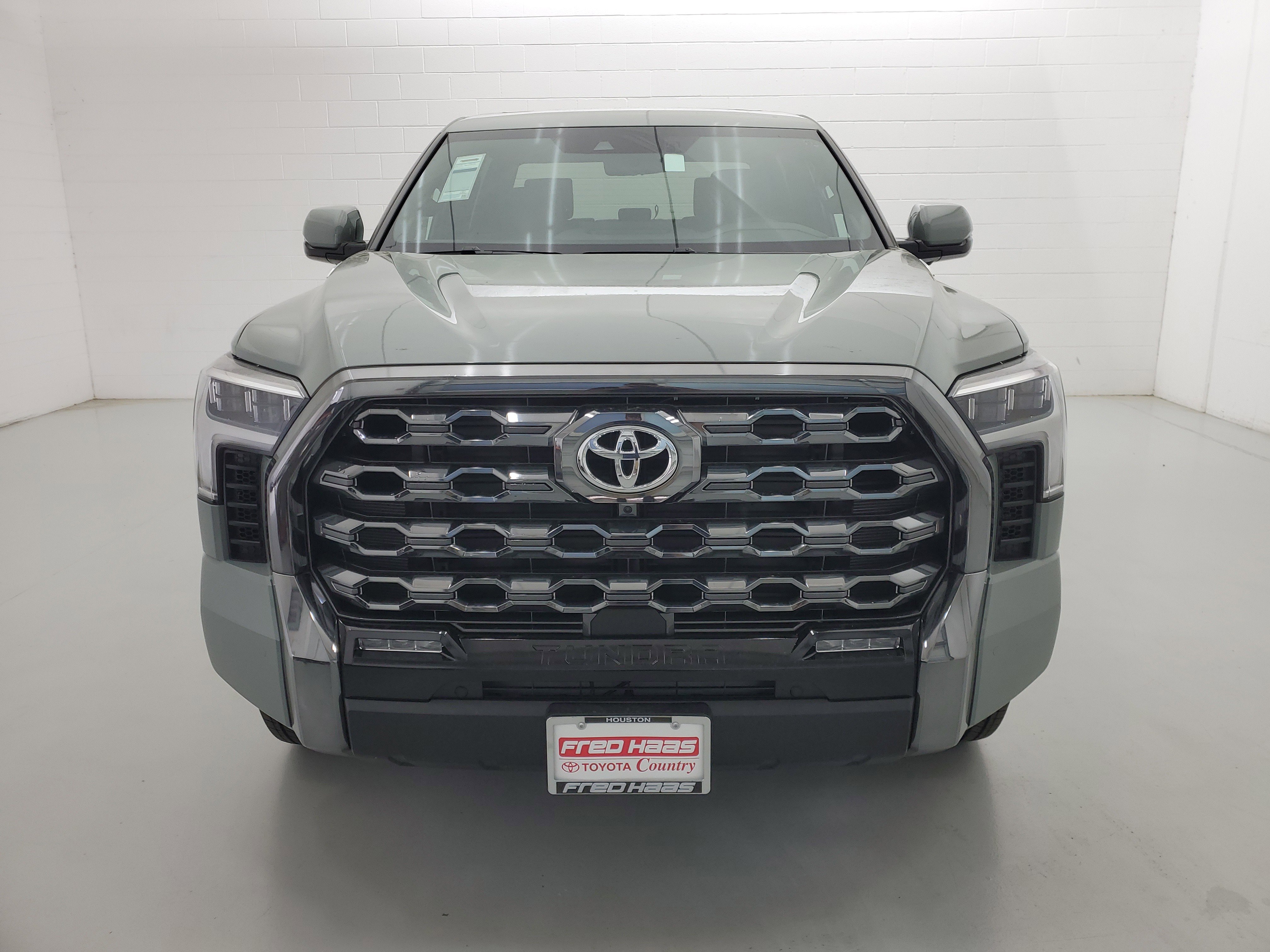 New 2026 Lunar Rock Toyota Tundra Platinum image 3