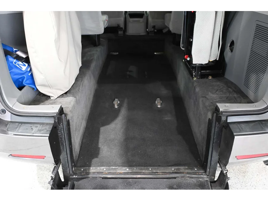 Used 2013 GRAY Toyota LE Mobility Handicap Van image 19