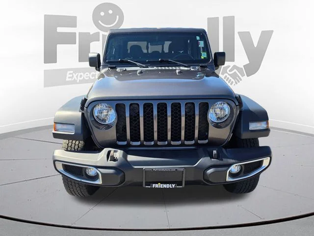 Used 2023 Gray Jeep Sport S image 2