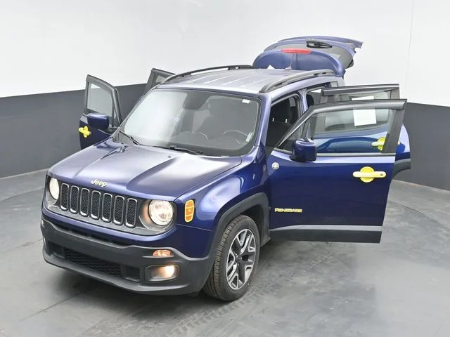 Used 2017 Blue Jeep Latitude image 48