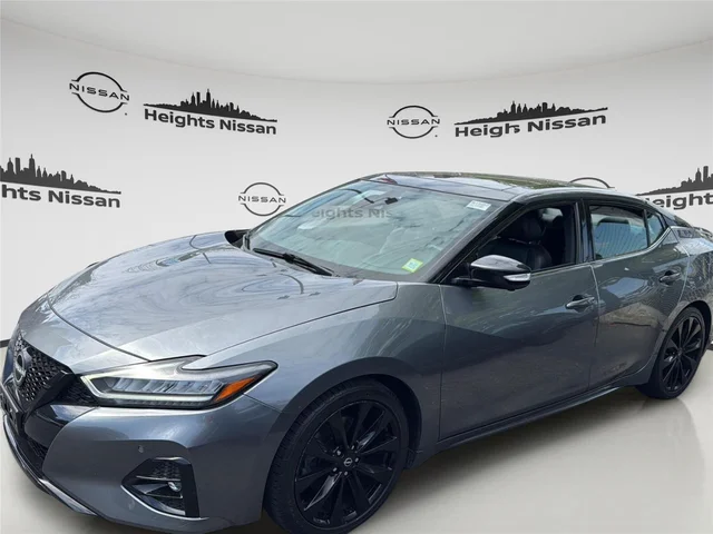 2023 Nissan Maxima SR's photo