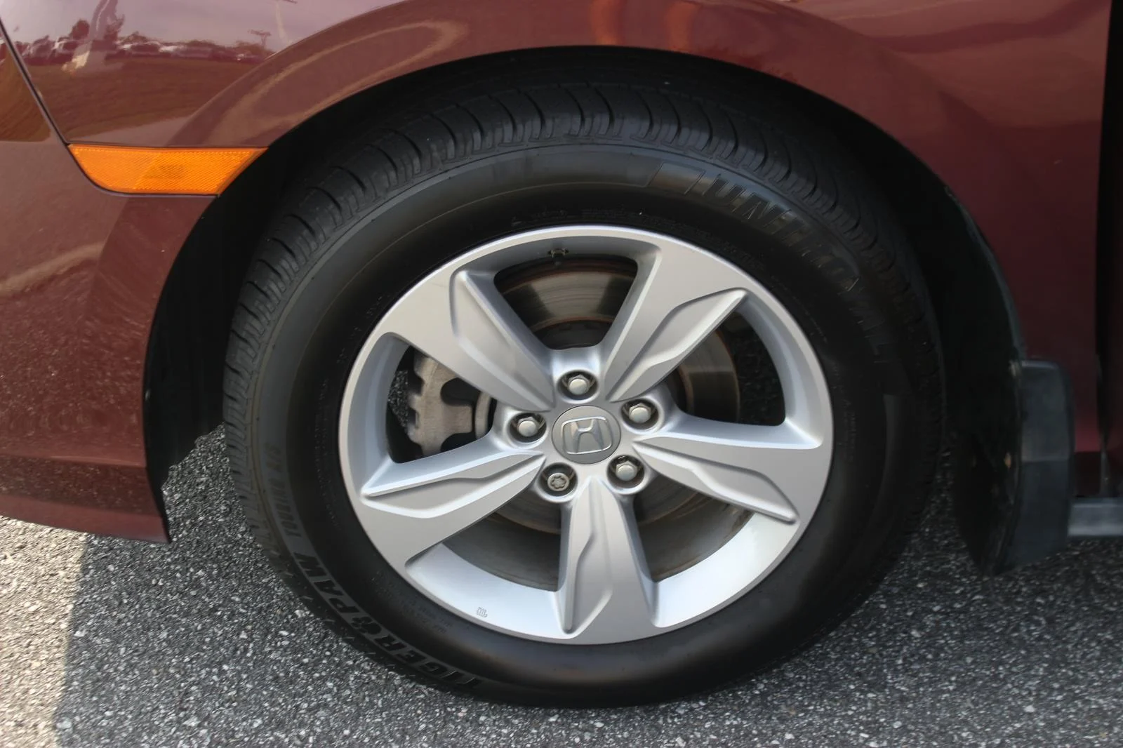 Used 2020 Burg Honda EX-L image 39