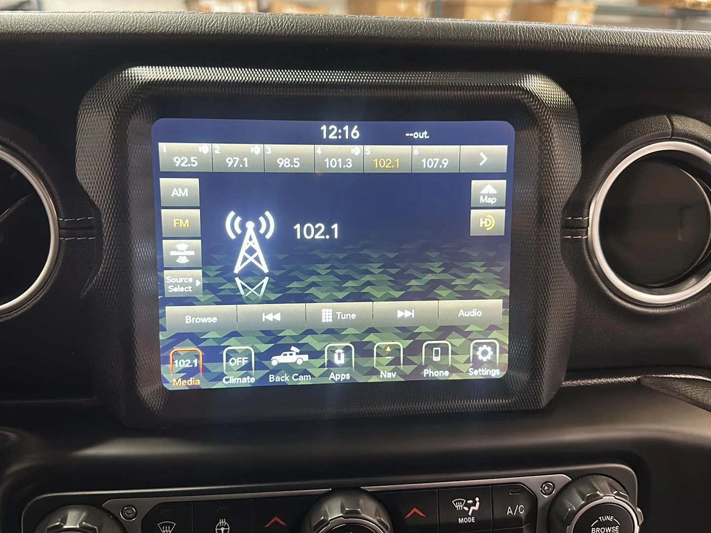 Used 2021 Bright White Clearcoat Jeep Overland image 20