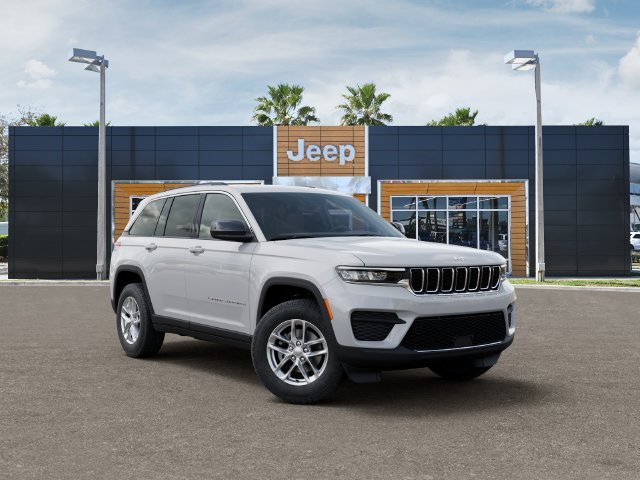 New 2026 White Jeep Laredo X image 5