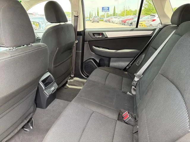 Used 2018 Blue Subaru 2.5i Premium image 21