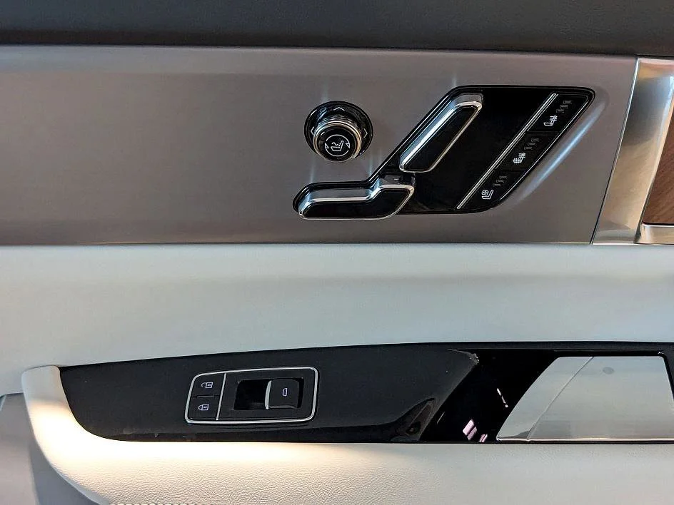 2026 Cadillac VISTIQ Luxury - Photo 34