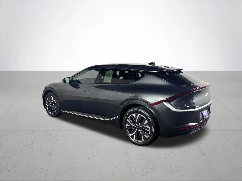 Used 2024 Gray Kia Light image 8