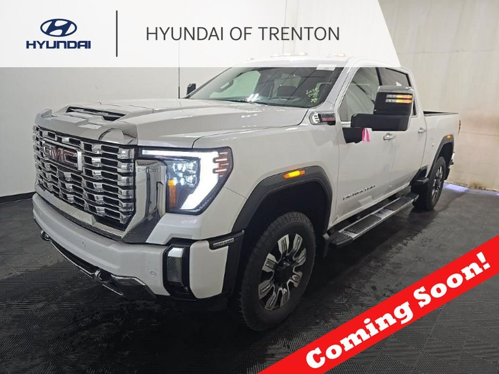 2024 GMC Sierra Denali 4WD Crew Cab Standard Box's photo