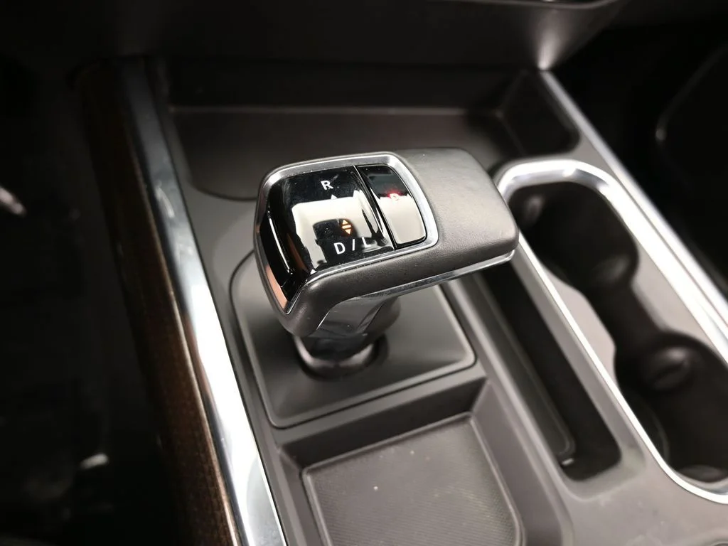 Used 2024 Summit White Chevrolet LT Trail Boss image 31