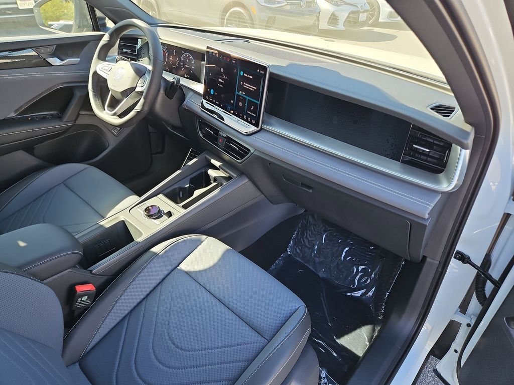 New 2026 White/off-white Volkswagen 2.0T SE R-Line Black image 22