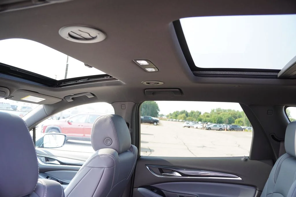 Used 2024 Ebony Twilight Metallic Buick Essence image 19
