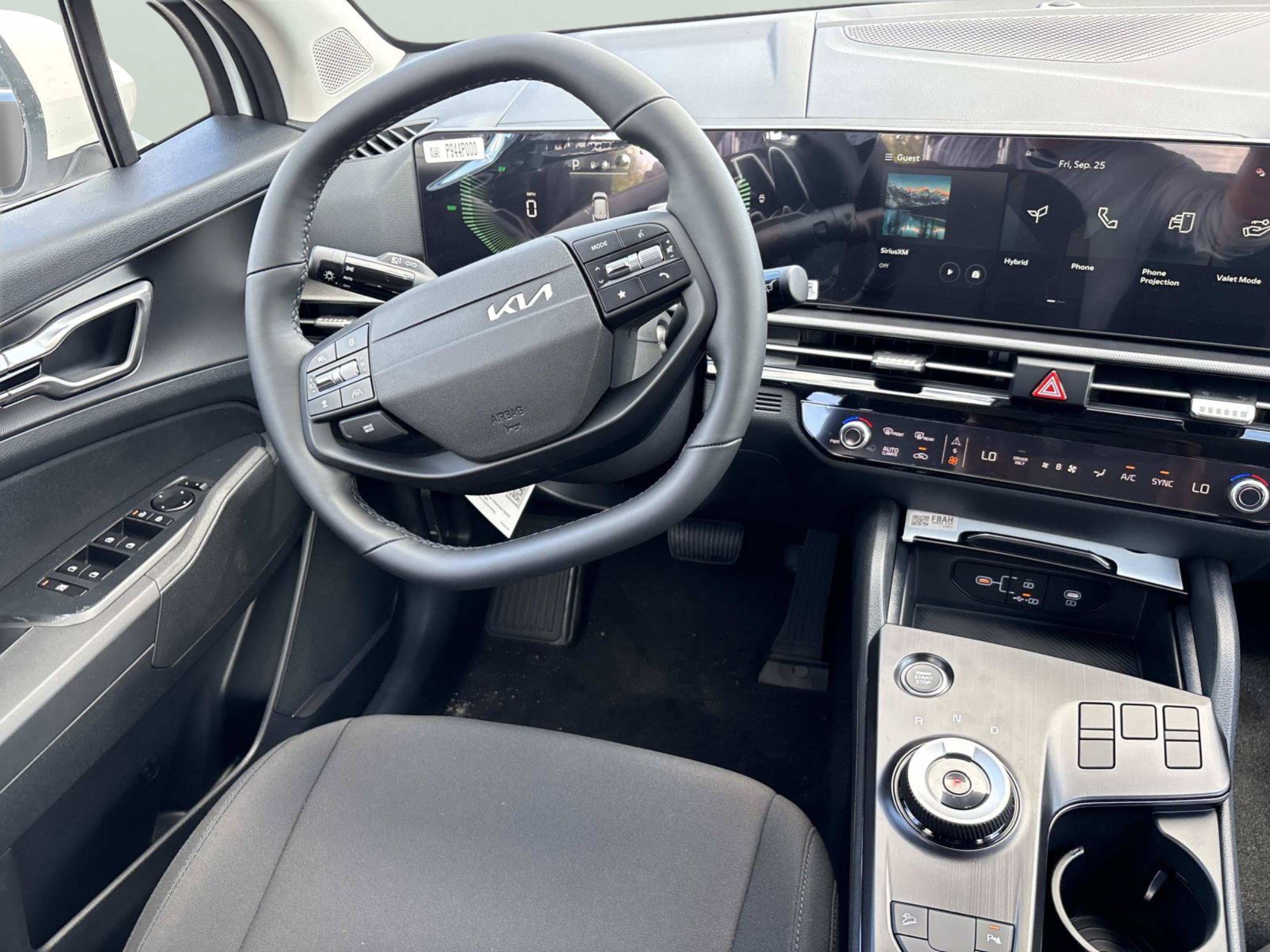 New 2027 Snow White Pearl Kia LX image 10