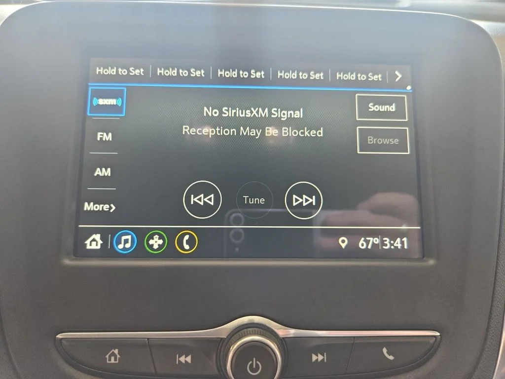 Used 2019 White Chevrolet LT image 15