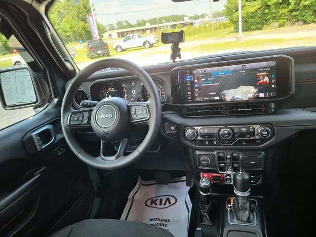 Used 2024 Gray Jeep Rubicon image 14