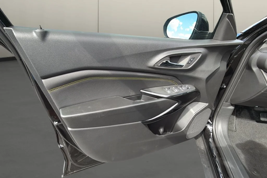 New 2026 Mosaic Black Metallic Chevrolet LT image 14