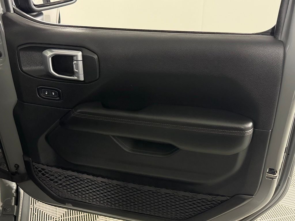 Used 2022 Gray Clearcoat Jeep Unlimited Rubicon 392 image 36