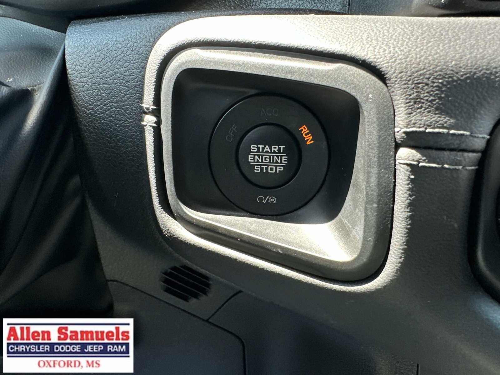 Certified Used 2025 Bright White Clearcoat Jeep Sahara image 17