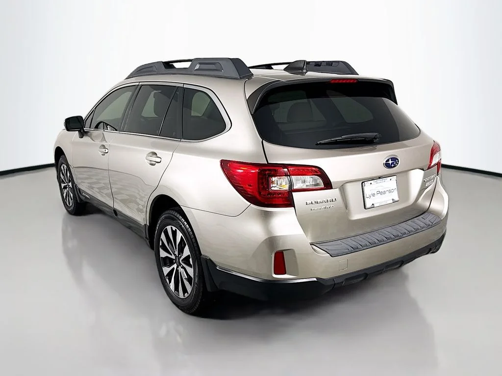 Used 2017 Tungsten Metallic Subaru 2.5i image 3