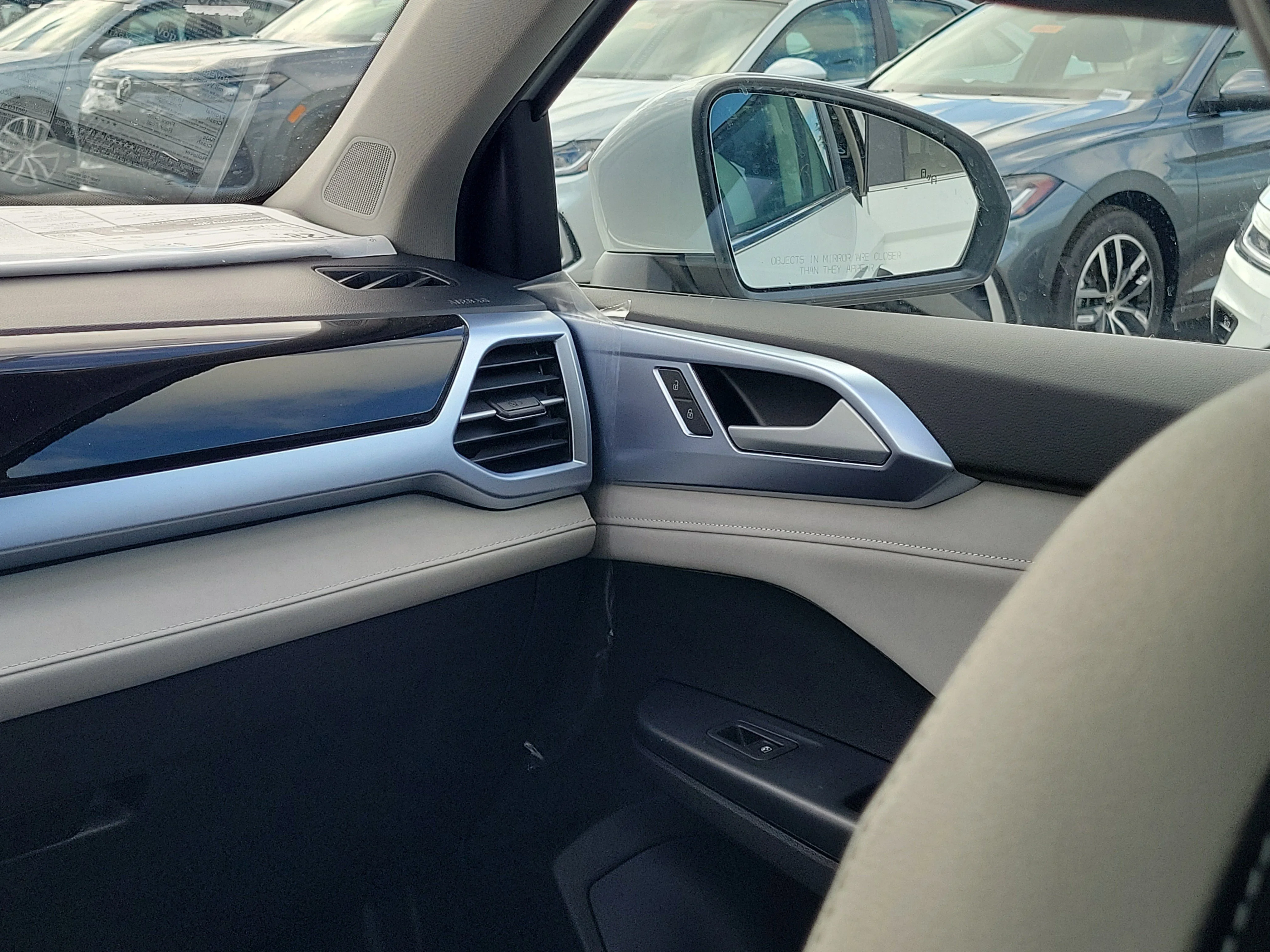 New 2026 White Volkswagen 1.5T SE image 4
