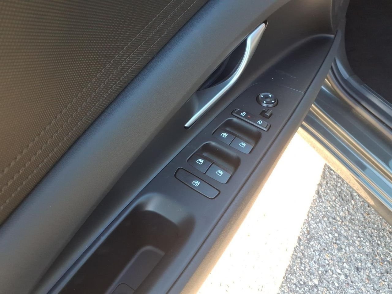 New 2026 Amazon Gray Hyundai SE image 12