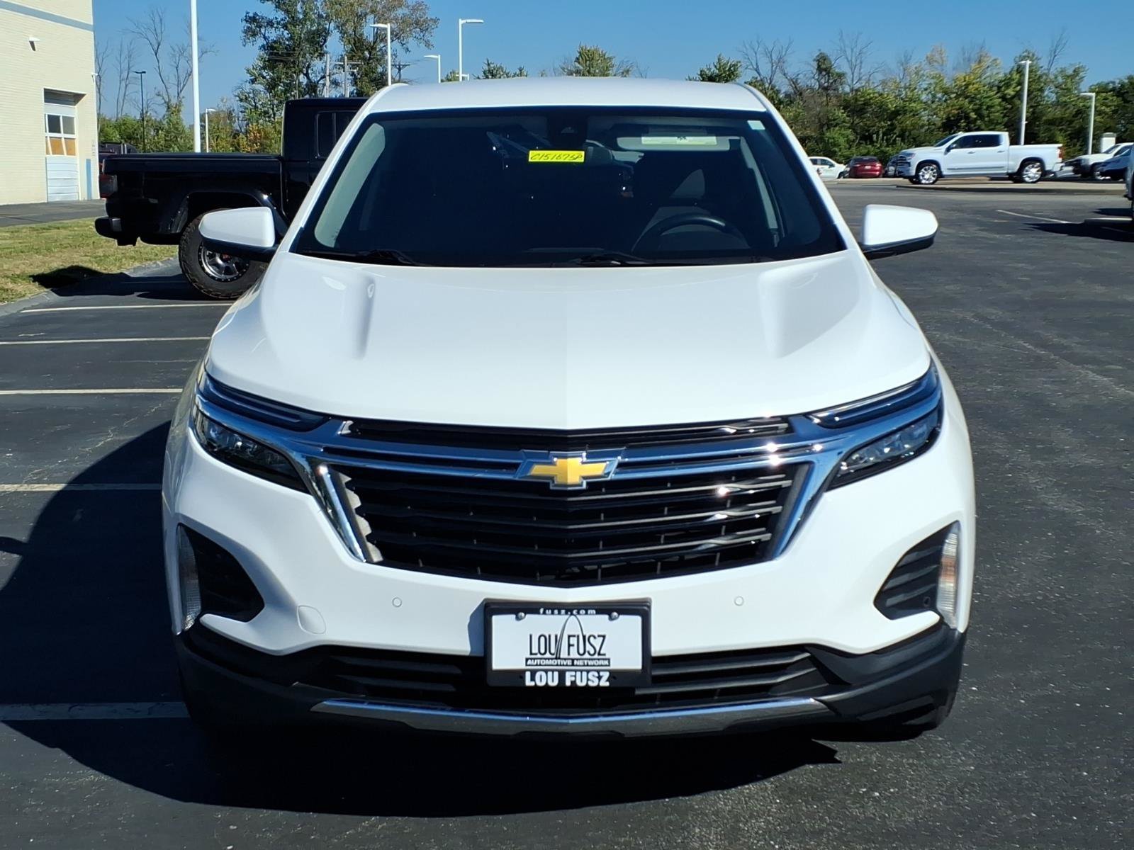 Used 2023 SUMMIT WHITE Chevrolet LT image 33