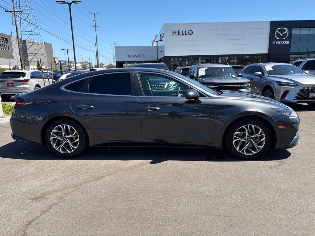 Used 2020 Gray Hyundai SEL image 6
