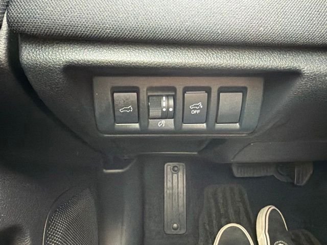 Used 2025 Green Subaru Premium image 18
