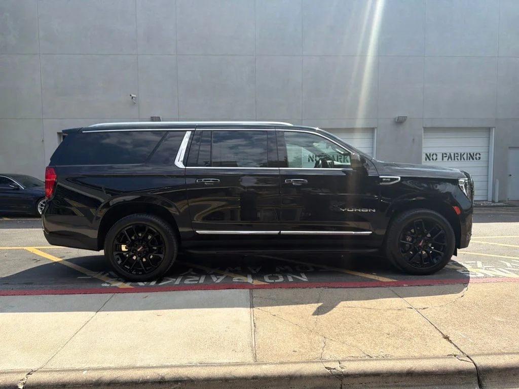 Used 2023 Black GMC SLT image 8