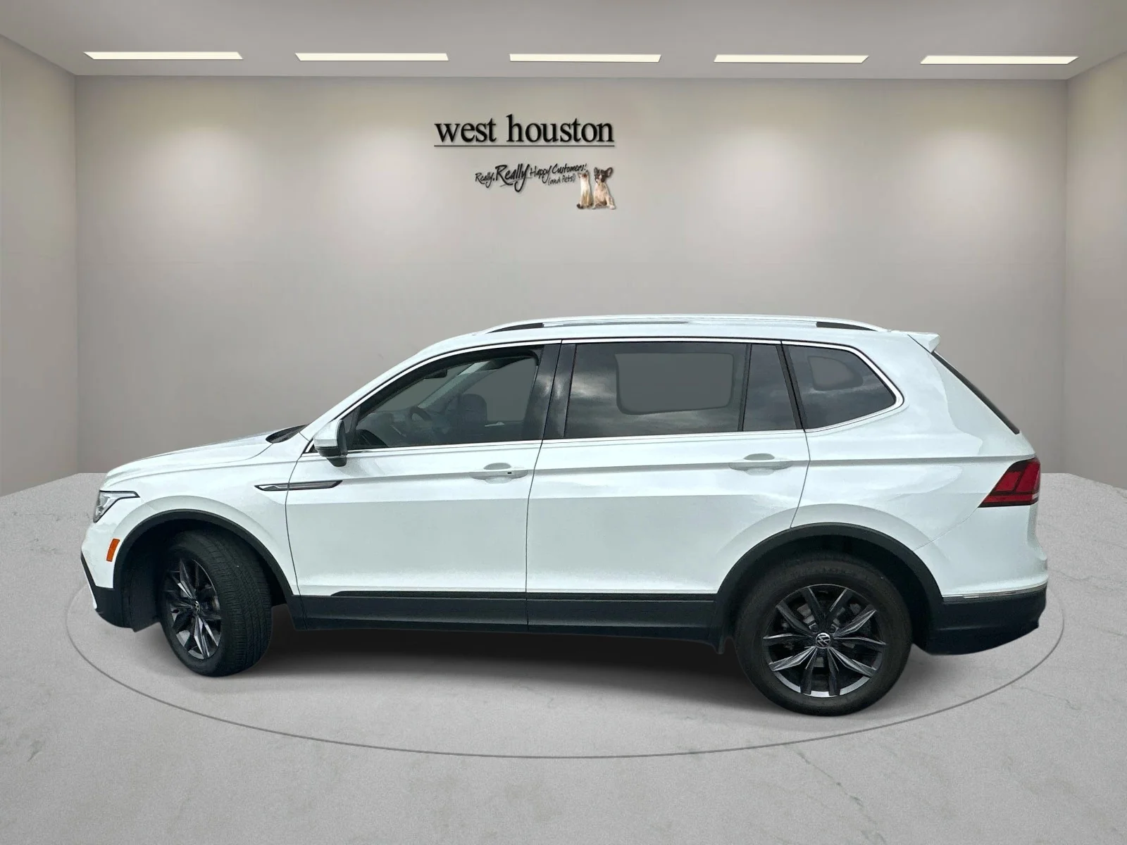 Certified Used 2023 White Volkswagen SE image 8