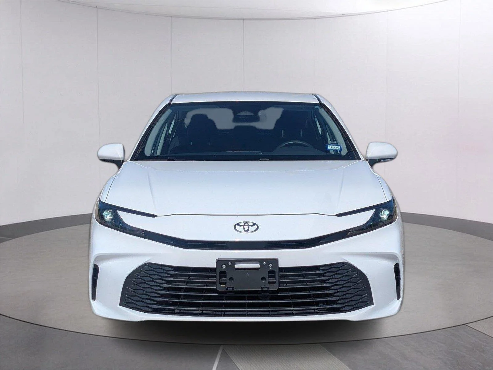 Used 2025 Ice Cap Toyota LE image 9