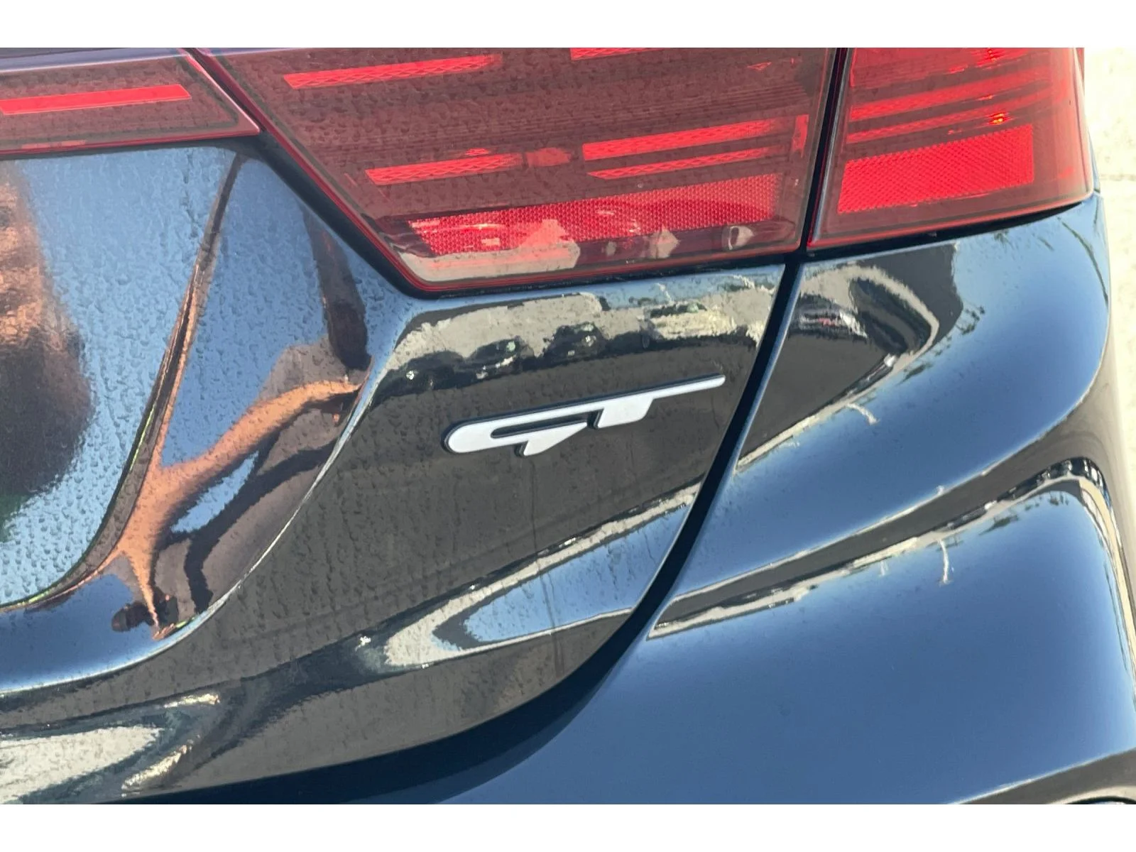 Used 2022 Aurora Black Kia GT image 17