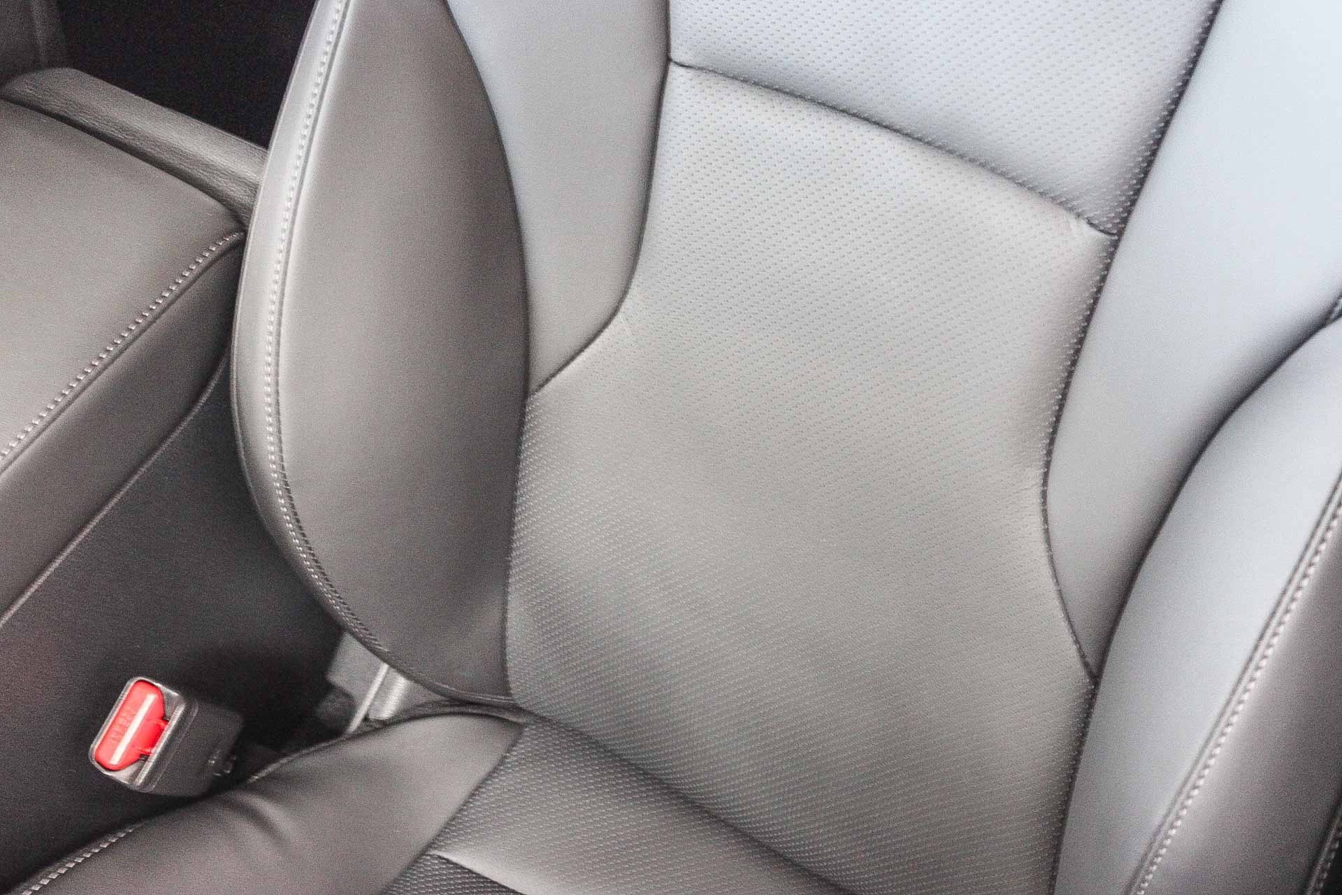 New 2026 Solar Silver Metallic Honda Touring image 24