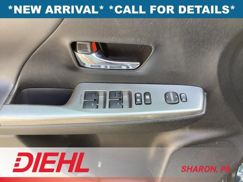 Used 2017  Toyota Four image 18