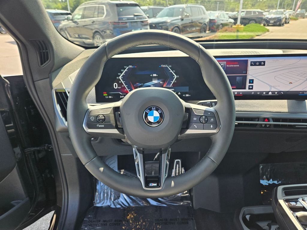 Used 2026 Black BMW xDrive60 image 27