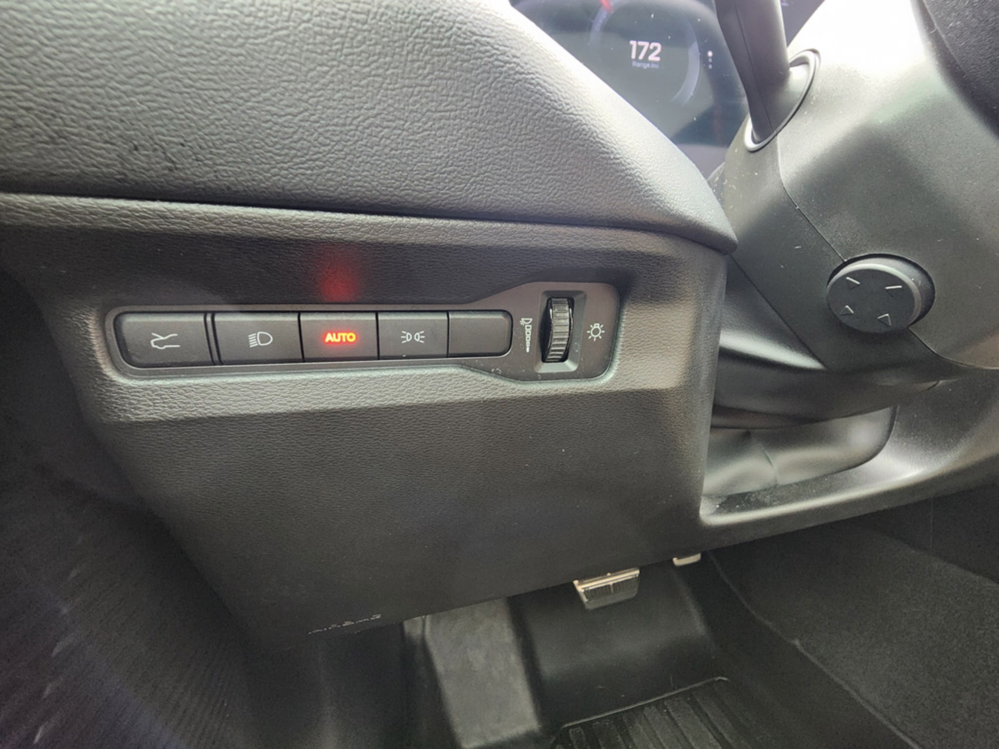 Used 2024 Diamond Black Crystal Pearlcoat Dodge Scat Pack image 29