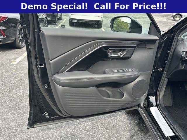 Used 2025 Crystal Black Pearl Acura Base image 10