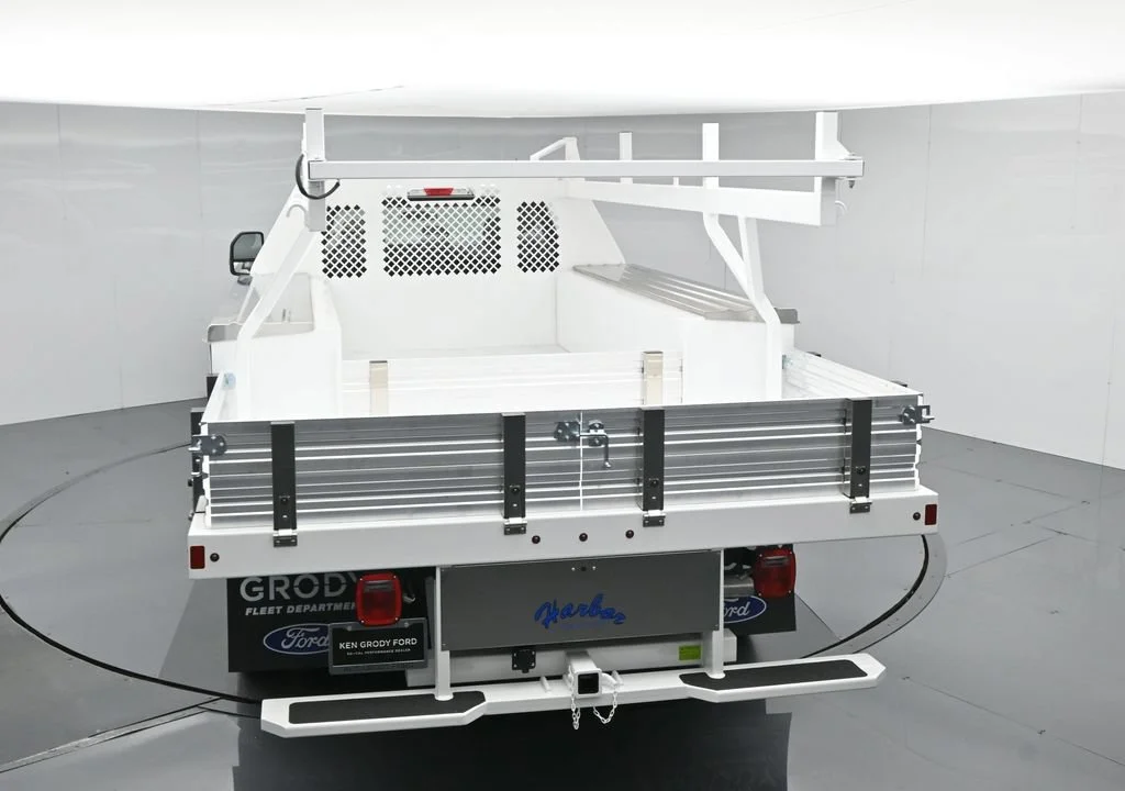 New 2026 Oxford White Ford XL image 47
