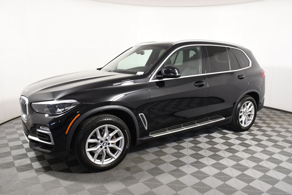 Used 2021 BMW X5 40i with VIN 5UXCR6C06M9F39002 for sale in Richfield, Minnesota