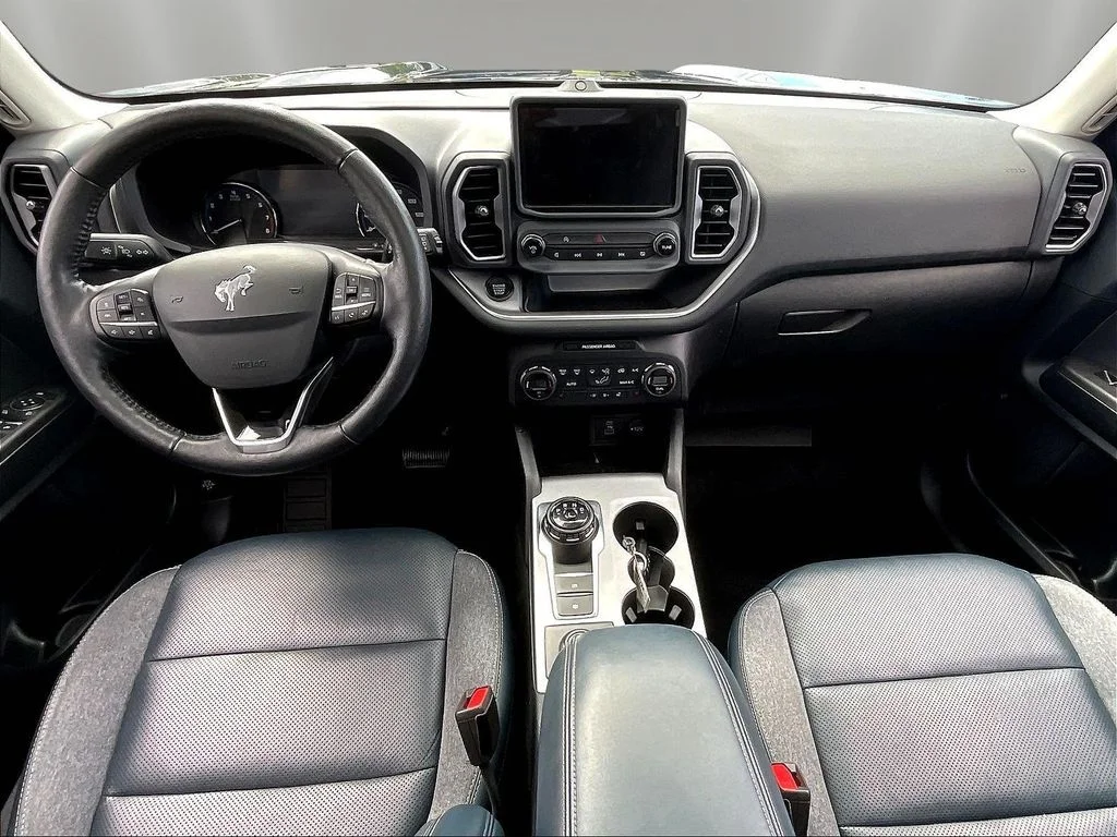 Used 2021 Blue Metallic Ford Outer Banks image 7