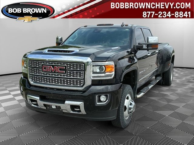 2018 GMC Sierra 4WD Crew Cab Standard Box Denali's photo