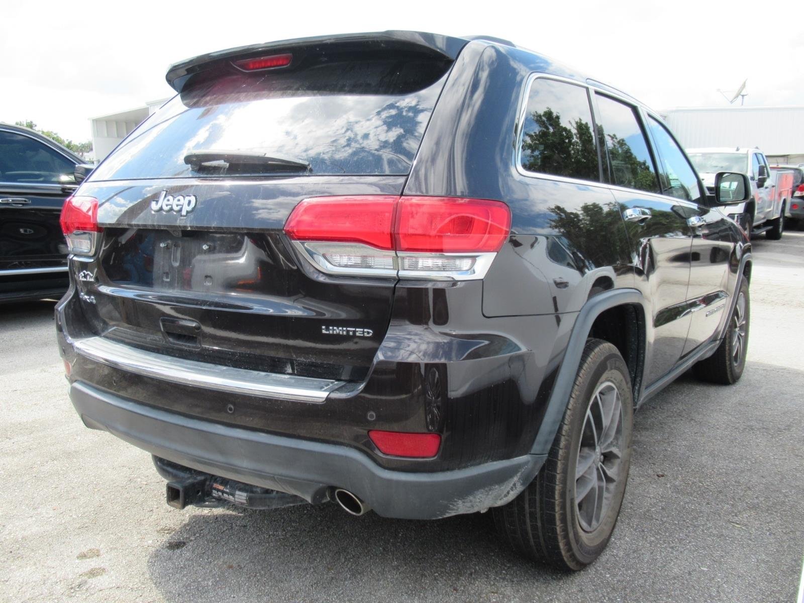 Used 2017 Brown Jeep Limited image 4