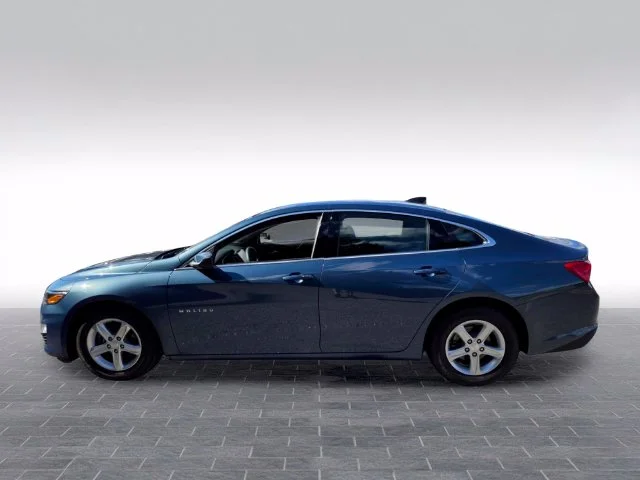 Used 2025 Blue Chevrolet LS image 4