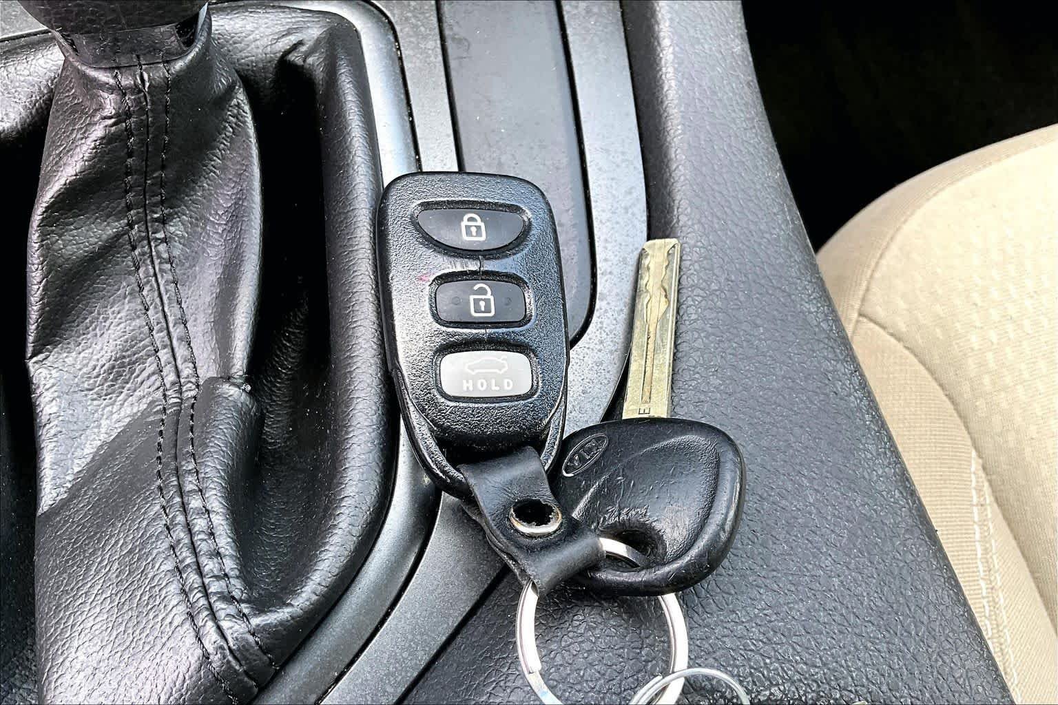 Used 2012 Satin Metal Kia LX image 15