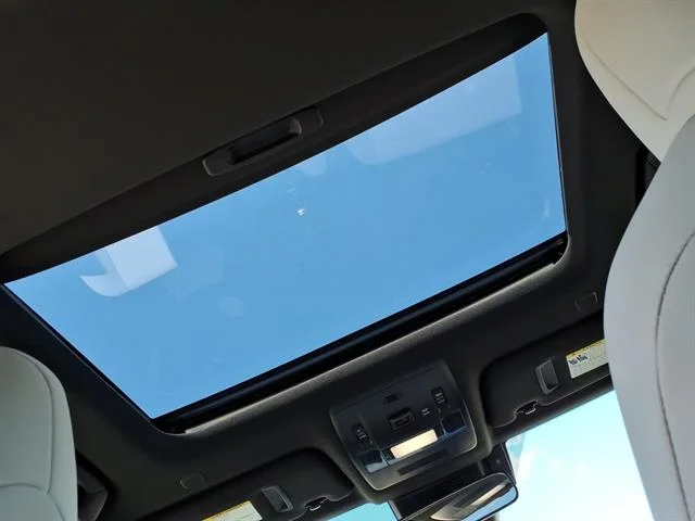 Used 2025 Iridium Lexus 4dr Crossover image 9