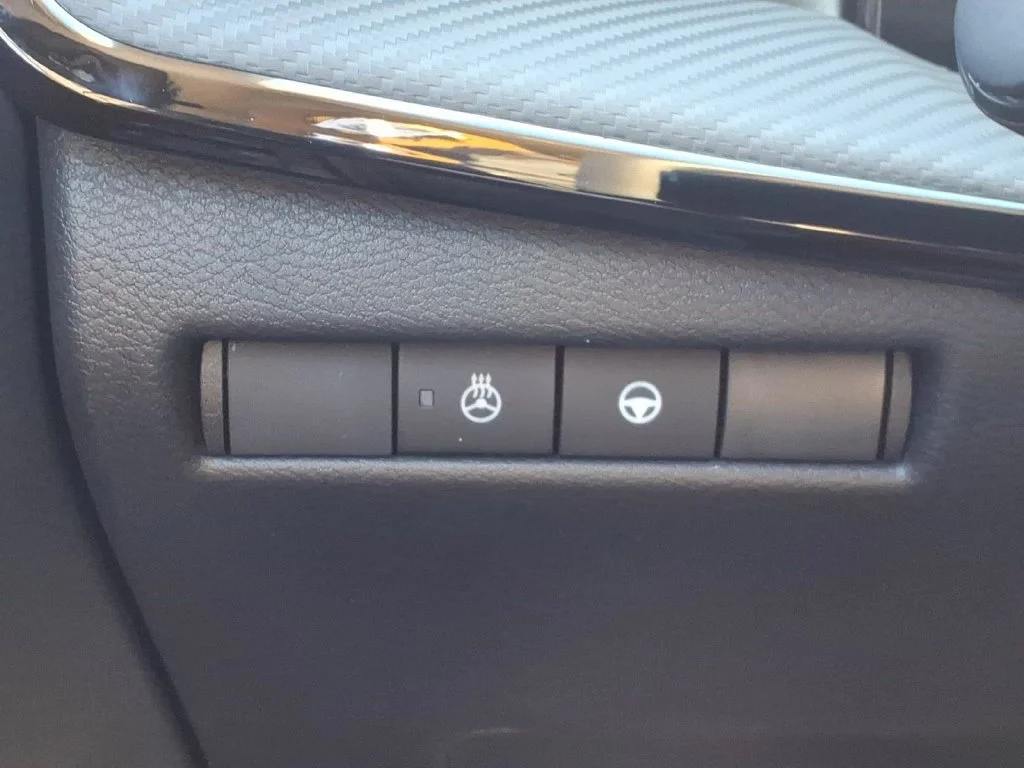 New 2027 Canyon Bronze Metallic Nissan SR image 24