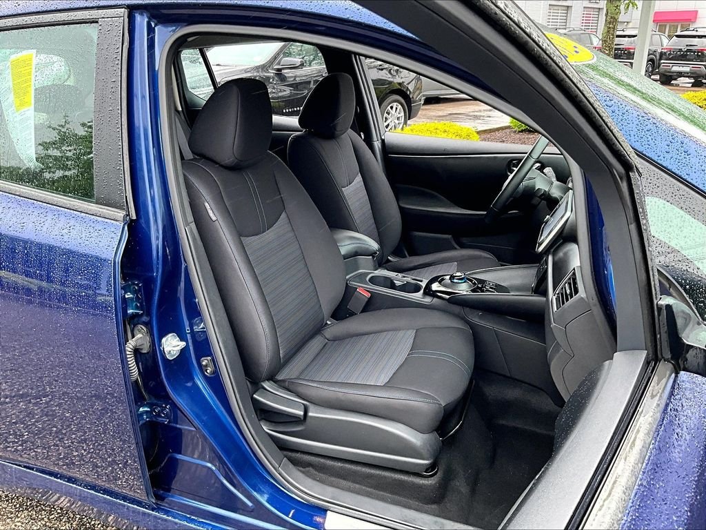 Used 2024 Blue Nissan SV Plus image 11